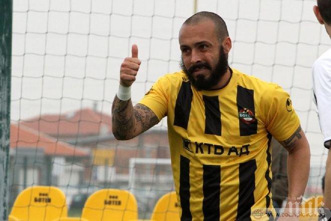 Предлагат Вандер Виейра на Левски

