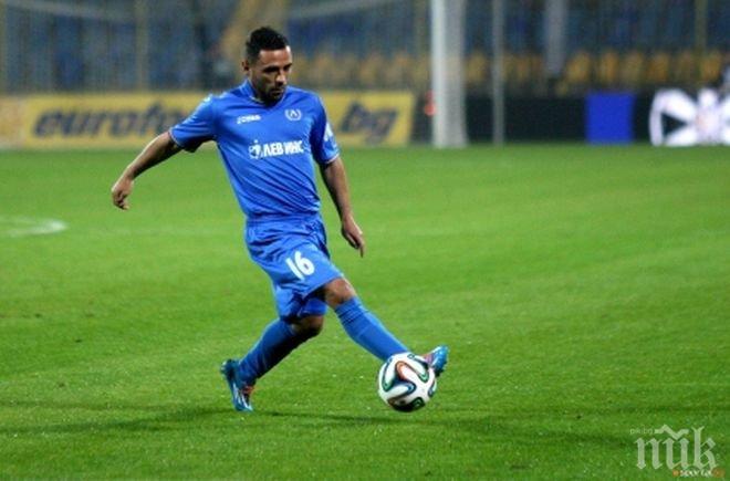 Деко: Тръгвам си от Левски, не е нужно някой да ми го казва