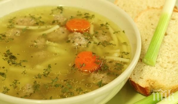 7-годишно гладно момче се промъкна в детска градина, за да се нахрани