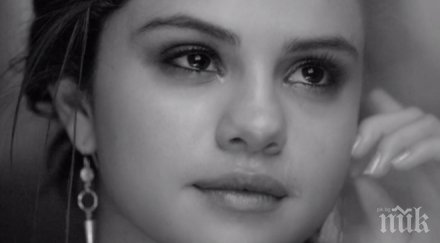 покъртително надрусаната селена тотално рухна плака джъстин купон