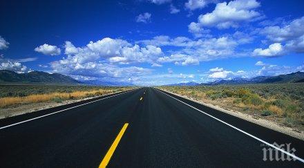 китайци строят пътища нас