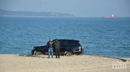 рейндж роувър затъна пясъка варненския плаж снимки