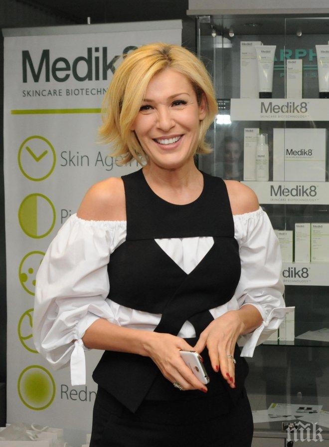 Звездна далавера - Гала опъва бръчки на аванта, носи маркови дрешки без пари