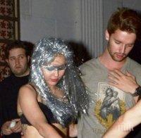 Слух: Майли Сайръс се омъжи за Патрик Шварценегер