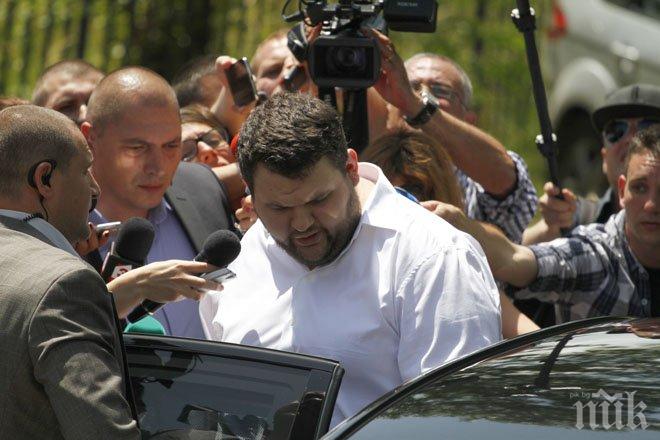 Ексклузивно! След малко в ПИК! Пеевски проговаря за Протестна мрежа, Булгартабак, Прокопиев и Цветан Василев!