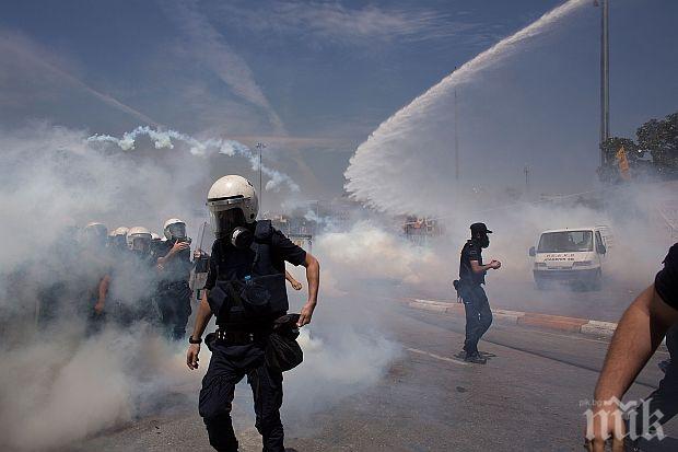 Бандити щурмуваха със сълзотворен газ луксозен търговски център