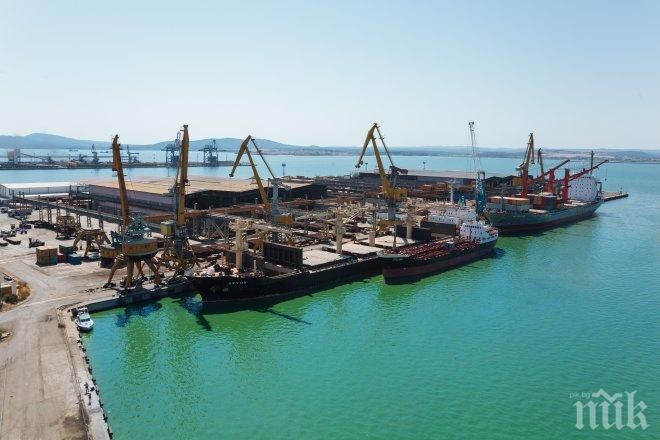 Пристанище Бургас отчете рекордните 7 281 тона обработени товари за един ден