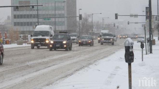 БАН: Идват студ и сняг, ще духа ураганен вятър, температурите падат!