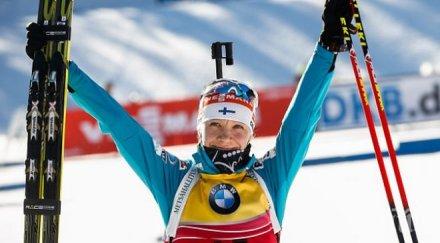 макерейнен увеличи преднината успех масовия старт домрачова падна