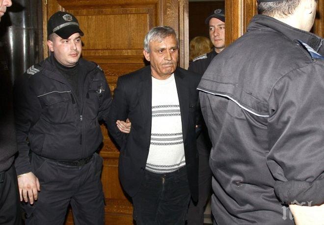 ЕКСКЛУЗИВНО в ПИК! Жертви на мародерствата на Папата сезират Европейската комисия за забавеното дело срещу него!