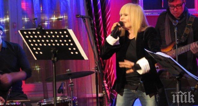 Разкритие! Лили Иванова не можела да живее без мед, лапала по 3 килограма на месец