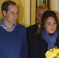 Скандал в Бъкингам! Кейт и Уилям зарязаха кралицата на Коледа - празнували с родителите на Мидълтън 