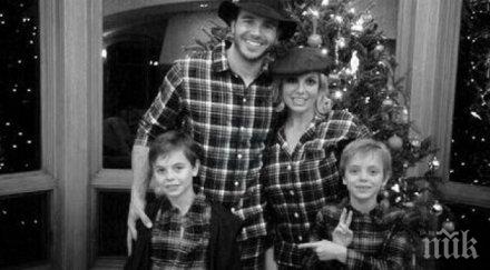 бритни посрещна коледа децата новото гадже