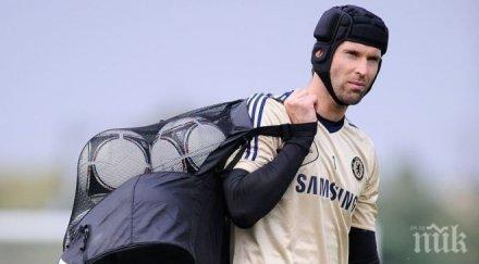 чех готов премине арсенал ливърпул