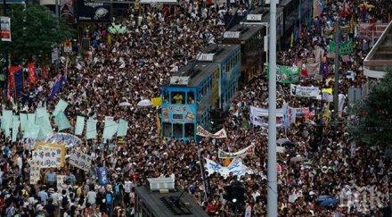 души били арестувани време продемократичен протест хонконг