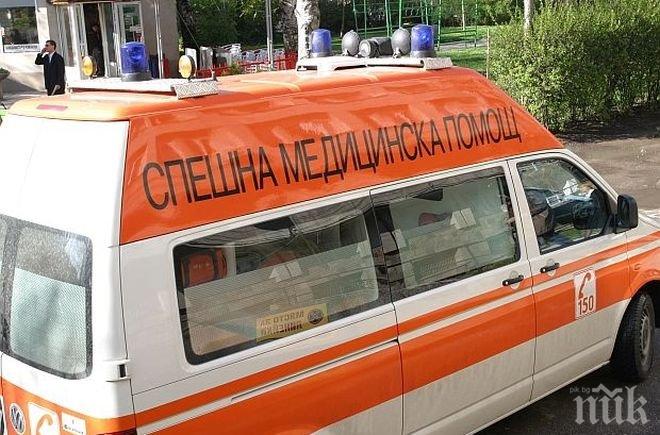 Яко меле на Коледа! Петима в болница след сбиване в Бургас! 