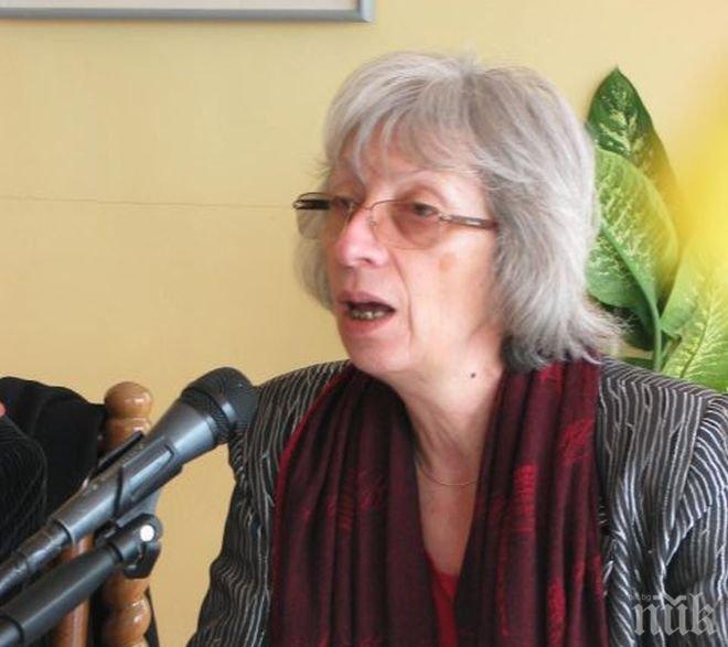 Червена фурия рипна срещу образователния министър, насъсква учените за протест