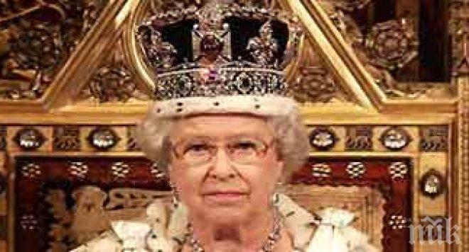 Кралица Елизабет на Коледа: Бог да дава здраве на доброволците