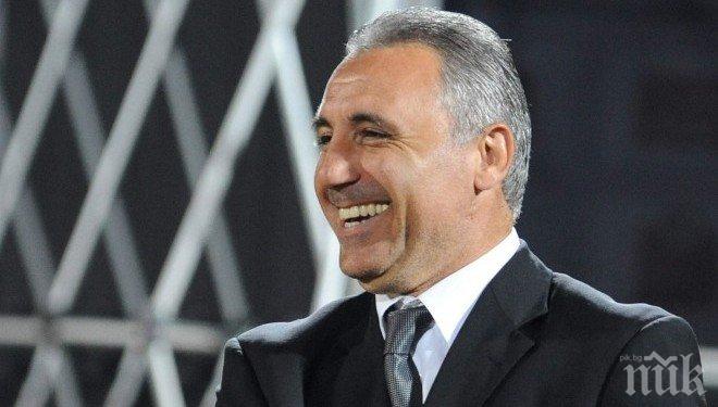 Стоичков ще играе в бенефиса на Карлос Павон

