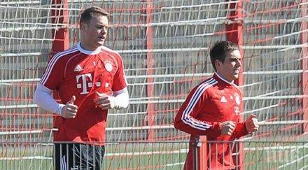 четирима играчи байерн трима реал идеалния отбор годината екип