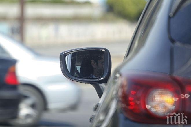 Общините погват хиляди длъжници за данъка върху колите