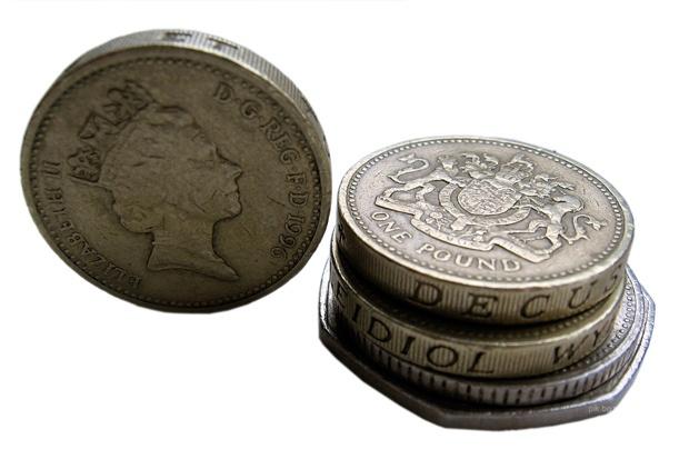 Великобритания пуска монета от 100 паунда