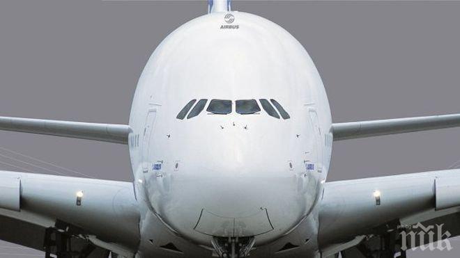 Кошмар! Самолет със 161 души на борда се изгуби в Азия