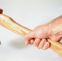 Зловещо! Мъж обезглави майка си в навечерието на Нова година и захвърли тялото й на боклука