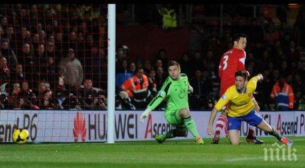 саутхемптън победи арсенал гола