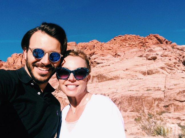 Бритни подари конна езда на новото си гадже  