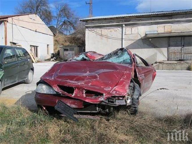 Две жертви на пътя в новогодишната нощ