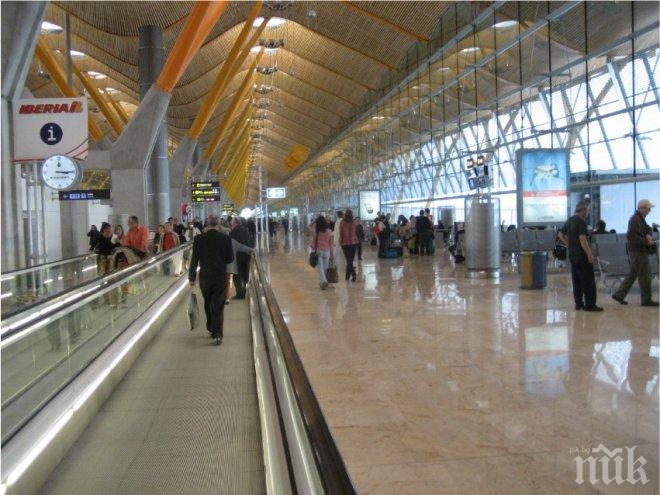 Покъртително! Болен и бездомен български учител живее в терминала на летището в Мадрид