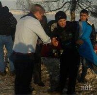 Момчета катастрофираха пред очите на министър Москов (снимки)