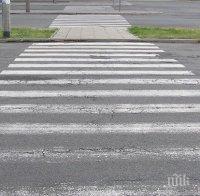 Шофьор помете майка с детска количка на зебра във Варна