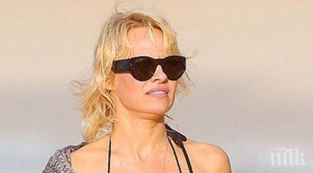 спипаха памела андерсън еротично плажа хавай горещи снимки