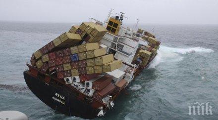 чудо спаси огромен кораб преобръщане