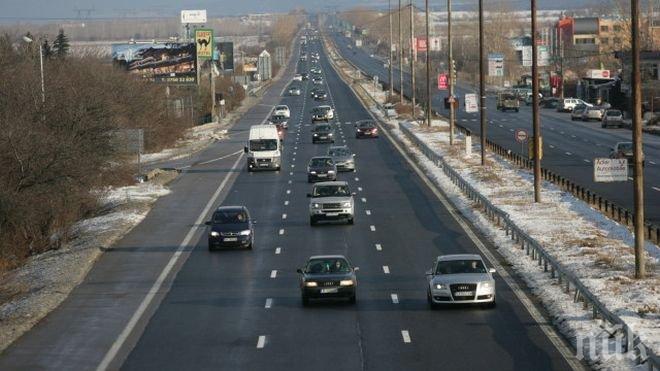 Народът се завърна в столицата. Без сериозни инциденти и жертви на пътя в последния почивен ден (обзор)