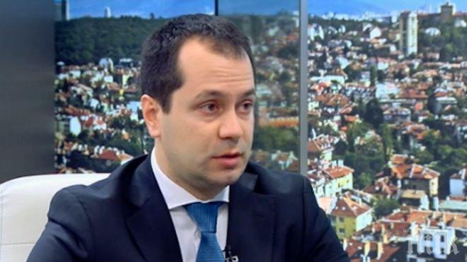 Камен Каменов: Религиозни порядки пълнят домовете със сирачета