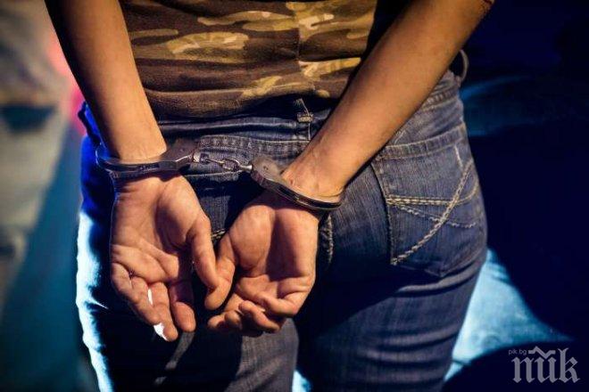 Спипаха 21-годишна крадла в аптека 