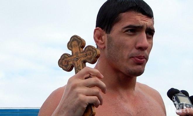 Гаджето на Десислава извади кръста от река Дунав за пети път