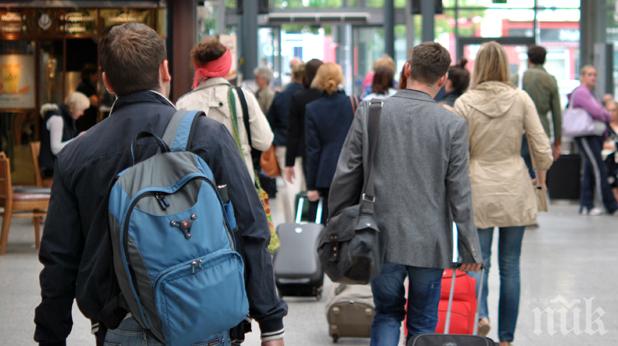 Рекорд! 18 000 души се събраха на митинг срещу имигрантите в Германия