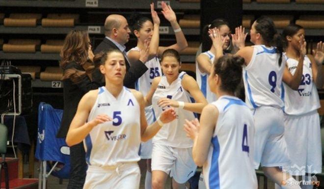 Шок! Закриха женския Левски