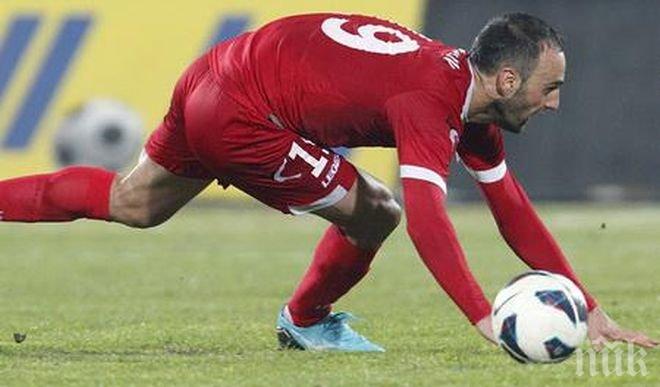 Треньорът на Омония: Вариантът Апостол Попов започва да губи тежест

