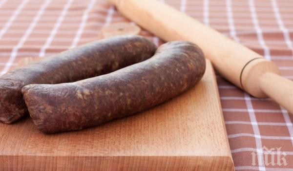 Свиха 30 домашни луканки от къща в Бургас 