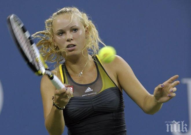 Вожняцки и Винъс продължават към 1/4-финалите в Оуклънд

