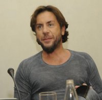 Йоргос Мазонакис пристигна в България, обещава шоу