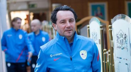 уволниха националния селекционер словения