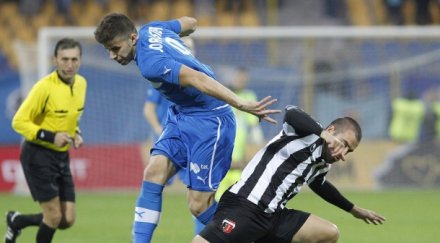 португалски вестник слави левскаря жоао силва