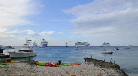 aрестуваха премиера кайманите