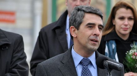 плевнелиев съм послушен зависим президент